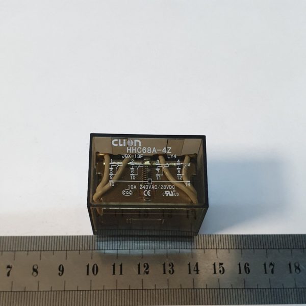Реле 220V 4 группы контактов 10А HHC68A-4Z