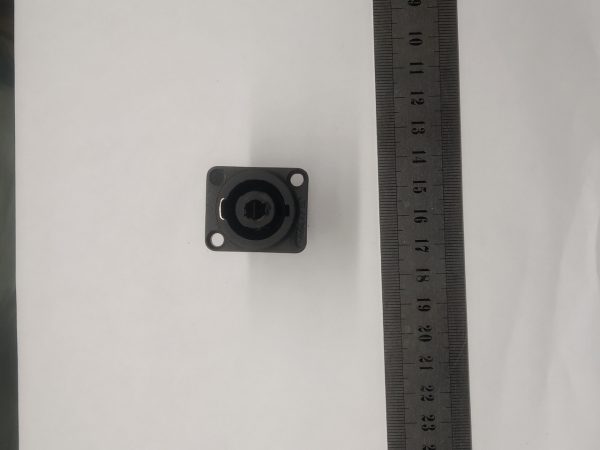 SpeakON мама 4 pin на корпус
