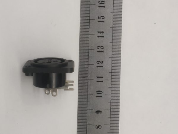 Разъем XLR 3 pin мама на корпус — изображение 2