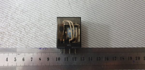 Реле 12VDC 4 группы контактов 3А HHC68A-4Z