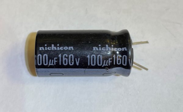 Конденсатор электролитический 100MF 160V 105C