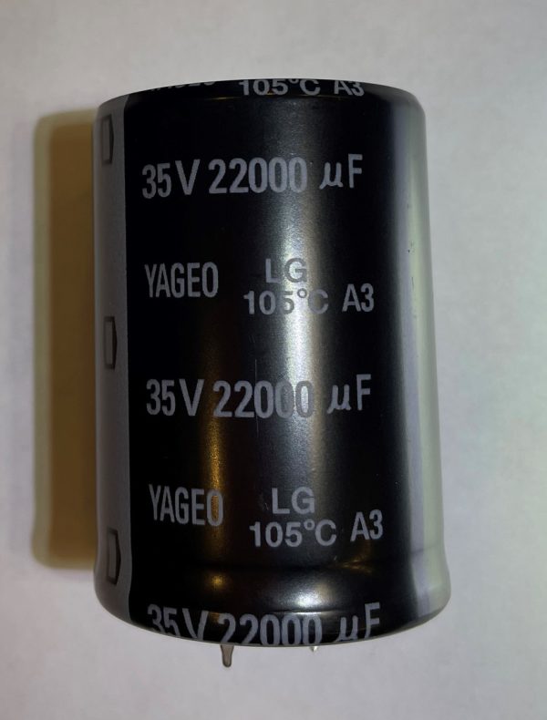Конденсатор электролитический 2200MF 35V 105C