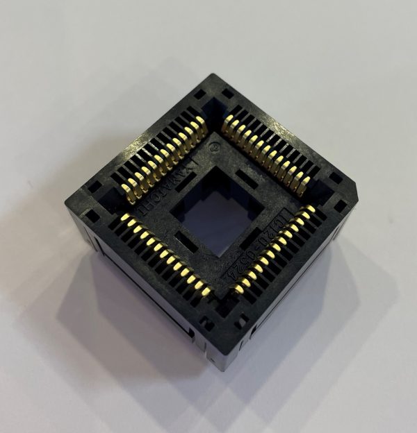 DIP ZIF-PLCC 52