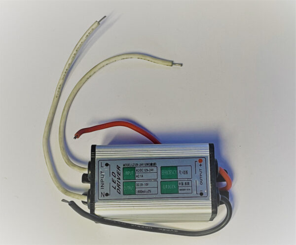 Led driver 9W 3-10V  900MAH 3X3W