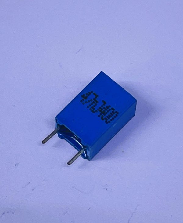 0.047mf 400 v  конденсатор пленочный