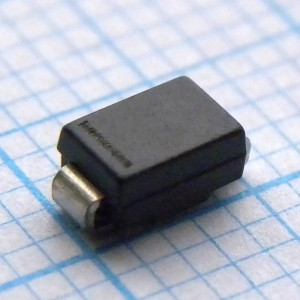 SS19 Диод Шоттки 90V 1A DO-214AC